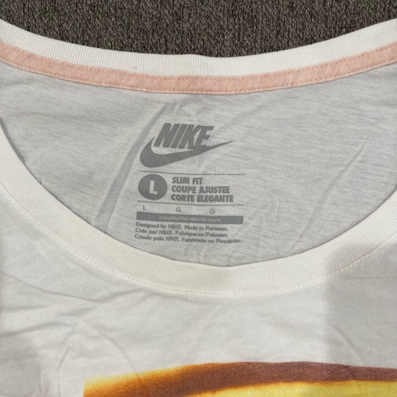 Set of 4 Women’s Active wear shirts - Picture 9 of 15